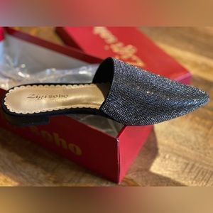 NIB Zigi Soho pointed toe